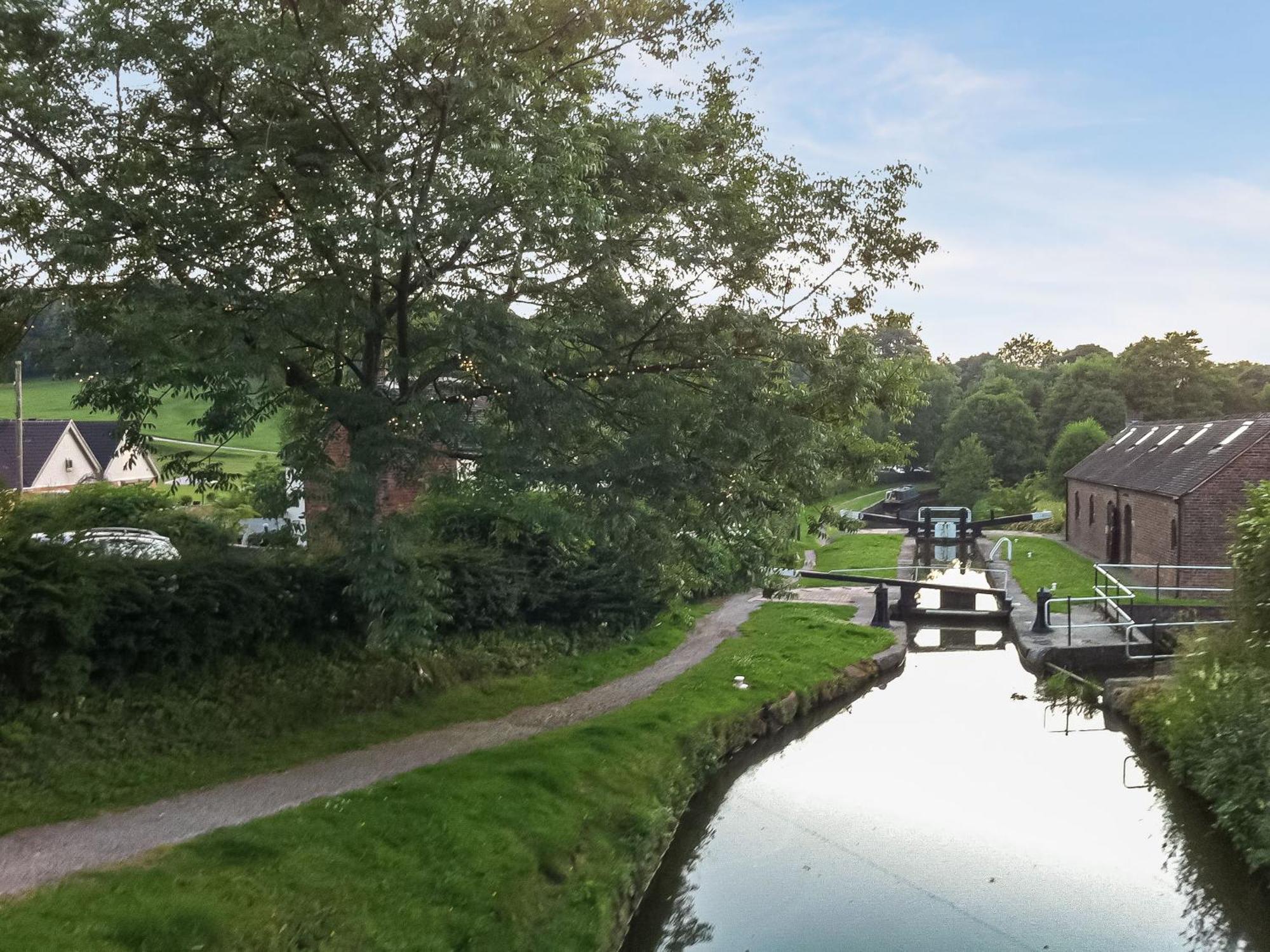 Serenity- Uk38551 Endon Bagian luar foto
